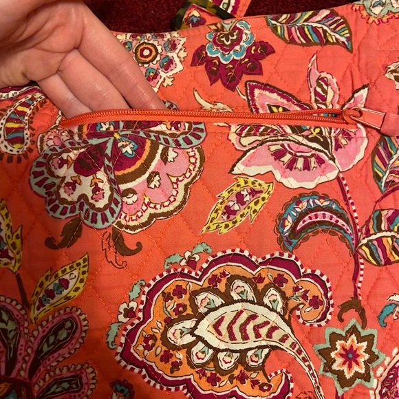 Vera Bradley Crossbody Bag - Picture 3 of 6
